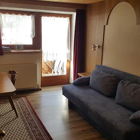 Bauernhof Kuen Фермерский дом *