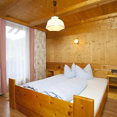 Bauernhof Kuen Фермерский дом Лангенфельд