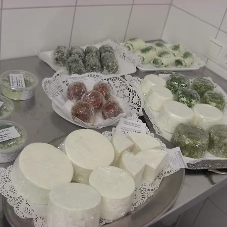 Bauernhof Kuen * Лангенфельд